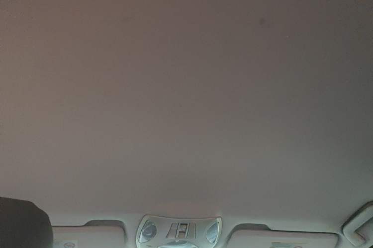 Used GAC Trumpchi GS5 2014 2.0L Automatic Two-Wheel Drive Deluxe Edition Headliner