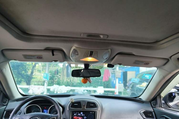 Used GAC Trumpchi GS5 2014 2.0L Automatic Two-Wheel Drive Anniversary Value Edition Headliner