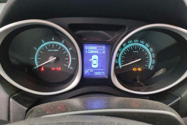 Used GAC Trumpchi GS5 2014 2.0L Automatic Two-Wheel Drive Anniversary Value Edition Instrument Cluster