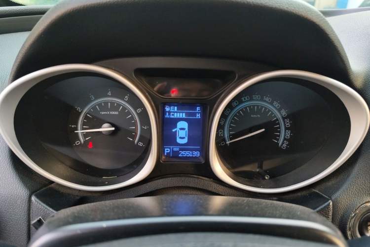 Used GAC Trumpchi GS5 2014 2.0L Automatic Two-Wheel Drive Anniversary Value Edition Instrument Cluster