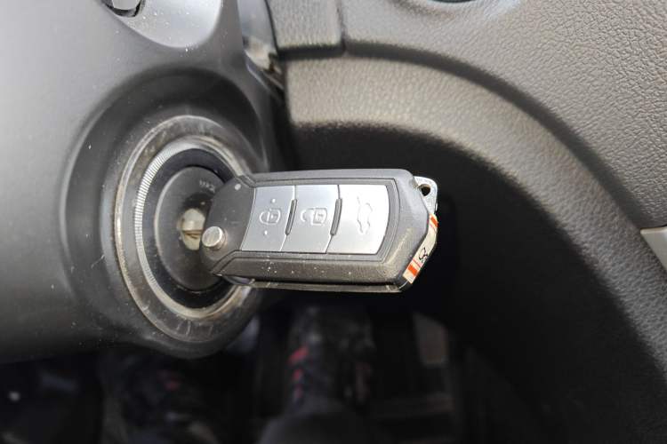 Used GAC Trumpchi GS5 2014 2.0L Manual Two-Wheel Drive Anniversary Value Edition Interior 1