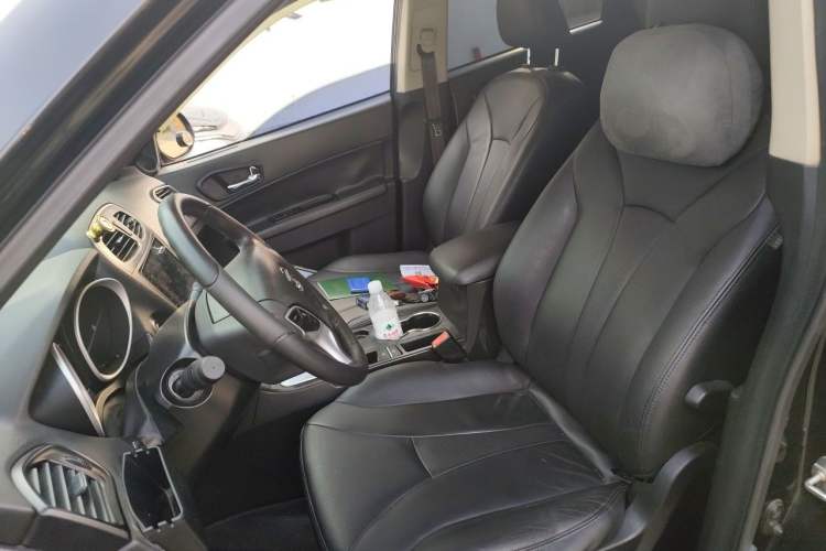 Used GAC Trumpchi GS5 2014 2.0L Automatic Two-Wheel Drive Anniversary Value Edition Left Front Seat