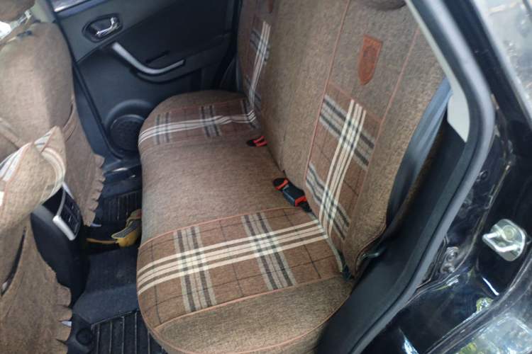 Used GAC Trumpchi GS5 2014 1.8T Automatic Two-Wheel Drive Supreme Edition Left Rear Seat