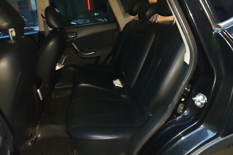 Used GAC Trumpchi GS5 2014 2.0L Automatic Two-Wheel Drive Deluxe Edition Left Rear Seat