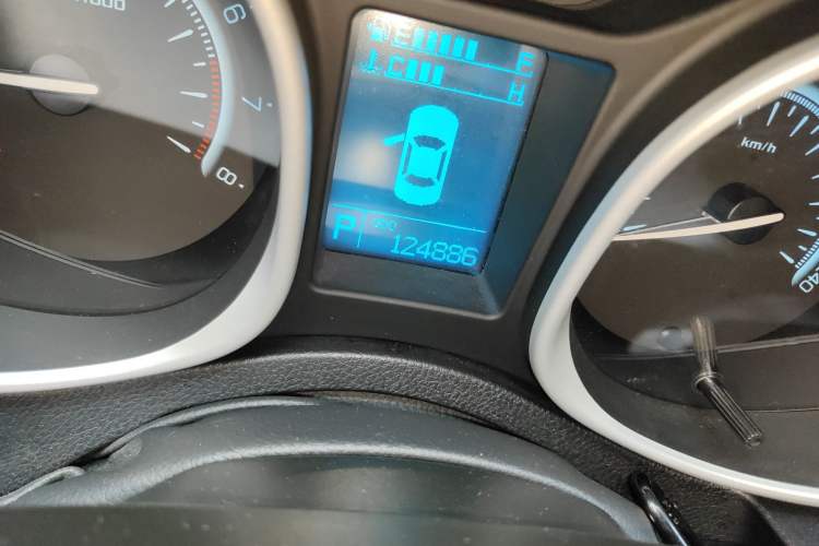 Used GAC Trumpchi GS5 2014 1.8T Automatic Two-Wheel Drive Supreme Edition Odometer Close Up