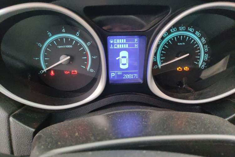 Used GAC Trumpchi GS5 2014 2.0L Automatic Two-Wheel Drive Anniversary Value Edition Odometer Close Up