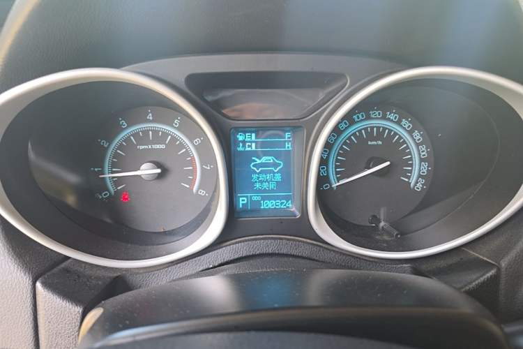 Used GAC Trumpchi GS5 2014 1.8T Automatic Two-Wheel Drive Supreme Edition Odometer Close Up
