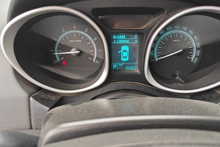 Used GAC Trumpchi GS5 2014 2.0L Automatic Two-Wheel Drive Deluxe Edition Odometer Close Up