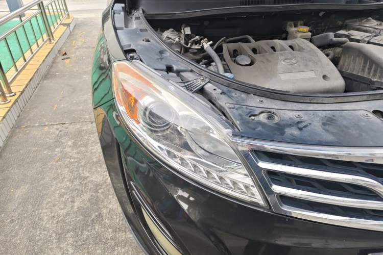 Used GAC Trumpchi GS5 2014 2.0L Automatic Two-Wheel Drive Deluxe Edition Right Front Headlight