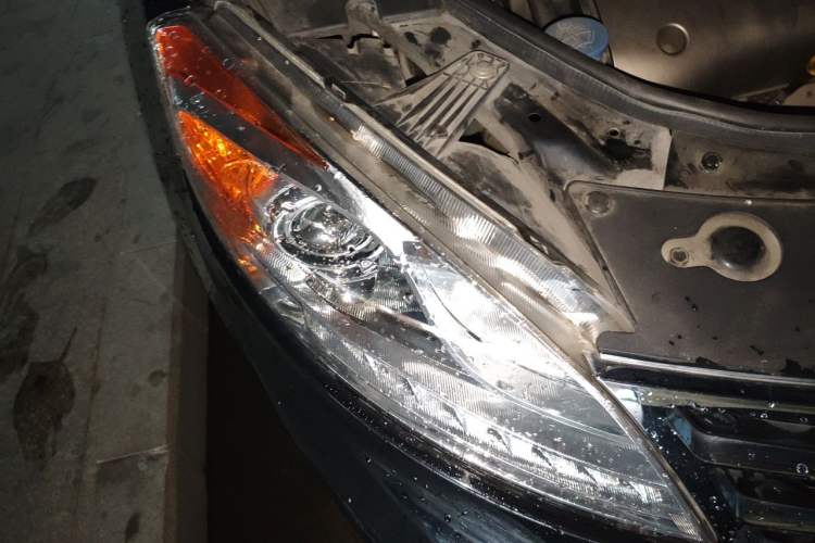 Used GAC Trumpchi GS5 2014 2.0L Automatic Two-Wheel Drive Deluxe Edition Right Front Headlight