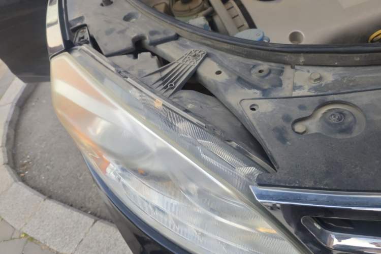 Used GAC Trumpchi GS5 2014 2.0L Automatic Two-Wheel Drive Deluxe Edition Right Front Headlight
