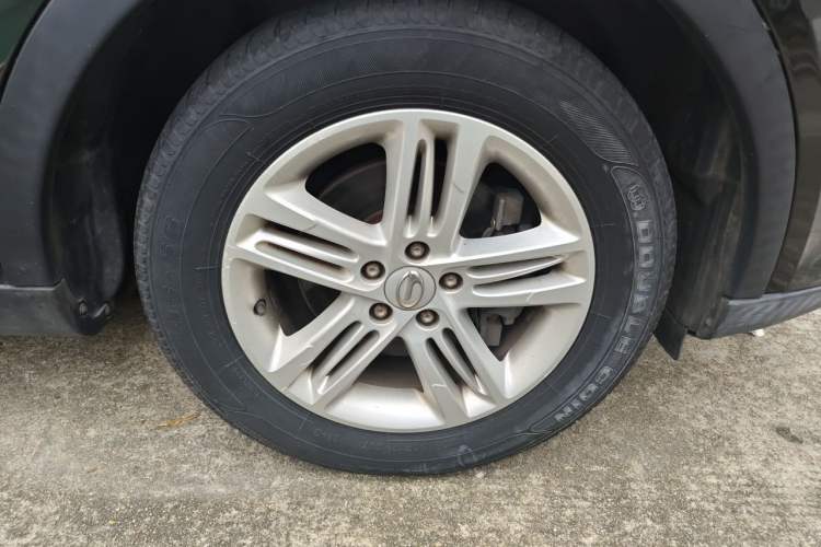 Used GAC Trumpchi GS5 2014 2.0L Automatic Two-Wheel Drive Deluxe Edition Right Front Wheel Hub