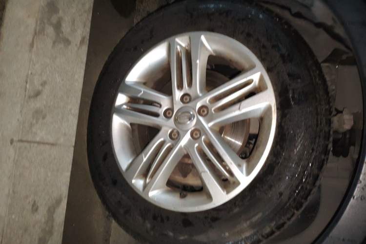 Used GAC Trumpchi GS5 2014 2.0L Automatic Two-Wheel Drive Deluxe Edition Right Front Wheel Hub