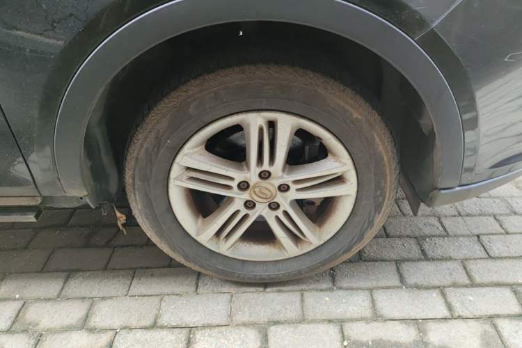 Used GAC Trumpchi GS5 2014 2.0L Automatic Two-Wheel Drive Anniversary Value Edition Right Front Wheel Hub