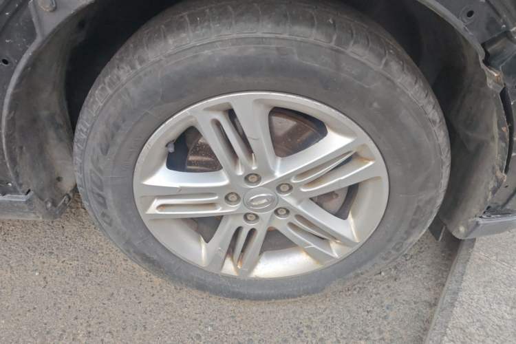 Used GAC Trumpchi GS5 2014 2.0L Automatic Two-Wheel Drive Deluxe Edition Right Front Wheel Hub