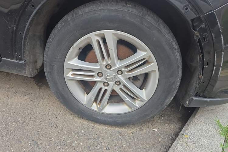 Used GAC Trumpchi GS5 2014 2.0L Automatic Two-Wheel Drive Deluxe Edition Right Front Wheel Hub