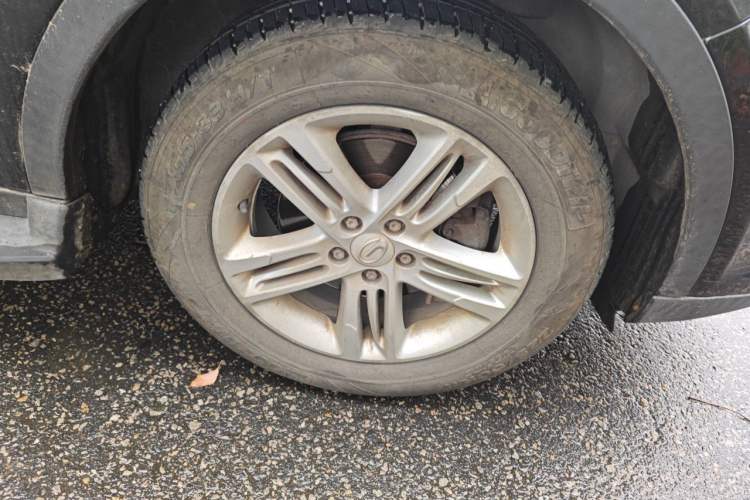 Used GAC Trumpchi GS5 2014 2.0L Automatic Two-Wheel Drive Deluxe Edition Right Front Wheel Hub