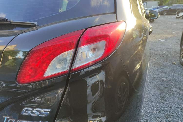 Used GAC Trumpchi GS5 2014 2.0L Automatic Two-Wheel Drive Deluxe Edition Right Rear Taillight