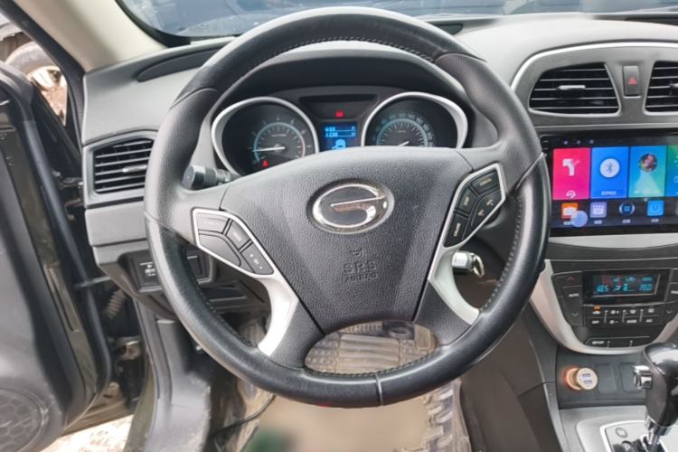 Used GAC Trumpchi GS5 2014 2.0L Automatic Two-Wheel Drive Deluxe Edition Steering Wheel