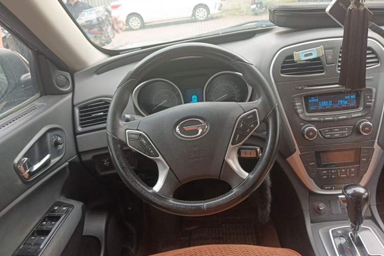Used GAC Trumpchi GS5 2014 2.0L Automatic Two-Wheel Drive Deluxe Edition Steering Wheel