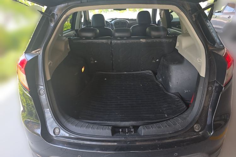 Used GAC Trumpchi GS5 2014 1.8T Automatic Two-Wheel Drive Supreme Edition Trunk