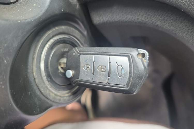 Used GAC Trumpchi GS5 2014 2.0L Automatic Two-Wheel Drive Deluxe Edition Vehicle Key