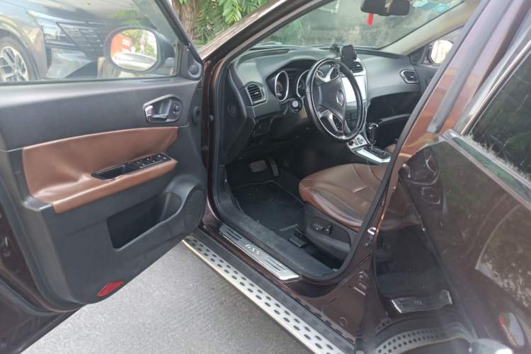 Used GAC Trumpchi GS5 2014 1.8T Automatic Two-Wheel Drive Supreme Edition Driver Seat