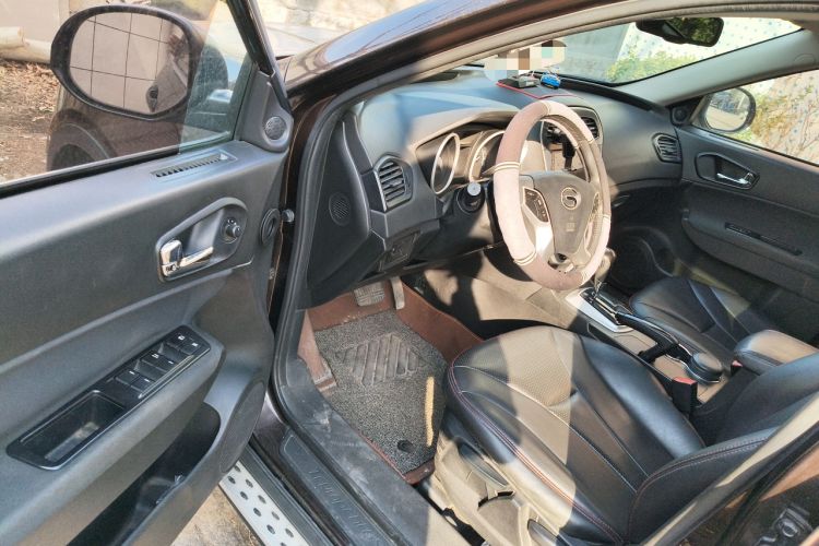 Used GAC Trumpchi GS5 2014 2.0L Automatic Two-Wheel Drive Deluxe Edition Driver Seat