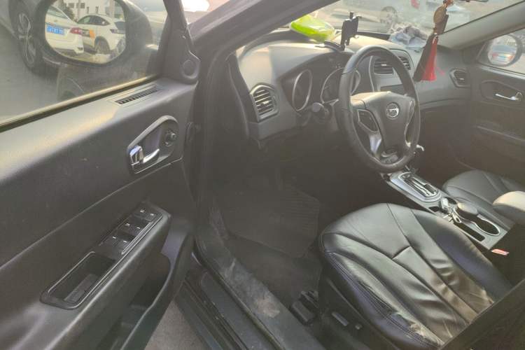 Used GAC Trumpchi GS5 2014 2.0L Automatic Two-Wheel Drive Anniversary Value Edition Driver Seat