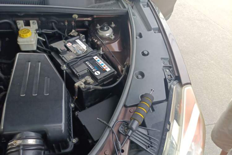 Used GAC Trumpchi GS5 2014 1.8T Automatic Two-Wheel Drive Supreme Edition Engine Bay Left