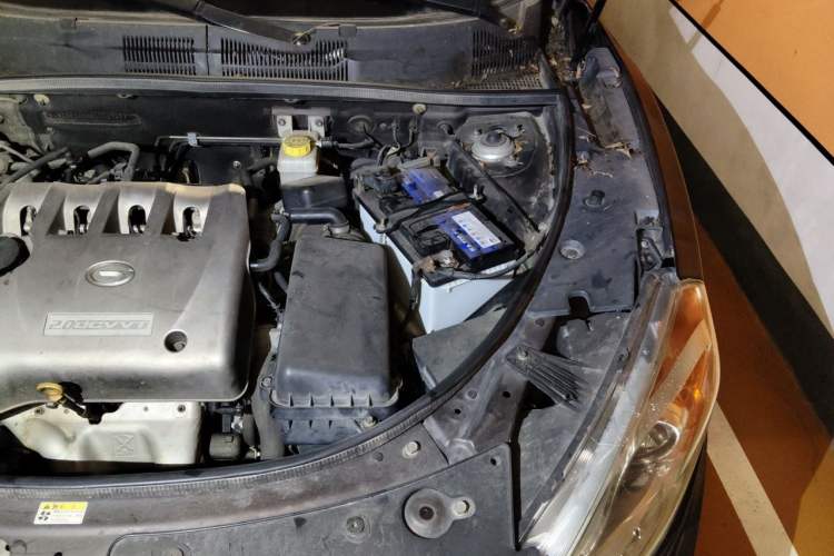 Used GAC Trumpchi GS5 2014 2.0L Automatic Two-Wheel Drive Anniversary Value Edition Engine Bay Left