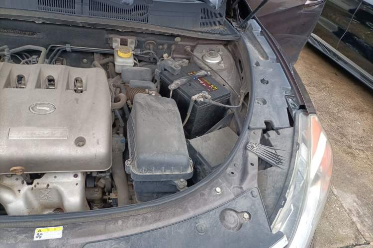 Used GAC Trumpchi GS5 2014 2.0L Automatic Two-Wheel Drive Deluxe Edition Engine Bay Left
