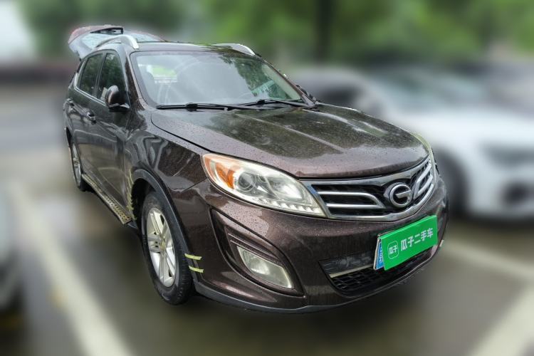 Used GAC Trumpchi GS5 2014 2.0L Automatic Two-Wheel Drive Anniversary Value Edition Front Right 45 Deg