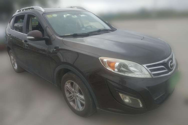 Used GAC Trumpchi GS5 2014 2.0L Automatic Two-Wheel Drive Anniversary Value Edition Front Right 45 Deg