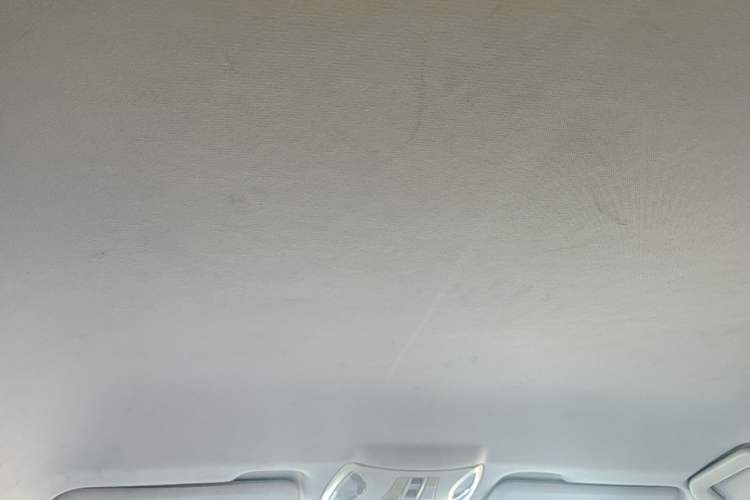 Used GAC Trumpchi GS5 2014 2.0L Automatic Two-Wheel Drive Deluxe Edition Headliner