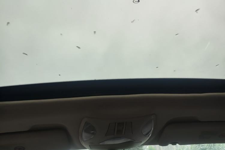 Used GAC Trumpchi GS5 2014 2.0L Automatic Two-Wheel Drive Anniversary Value Edition Headliner