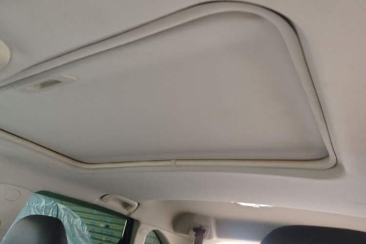 Used GAC Trumpchi GS5 2014 2.0L Automatic Two-Wheel Drive Anniversary Value Edition Headliner