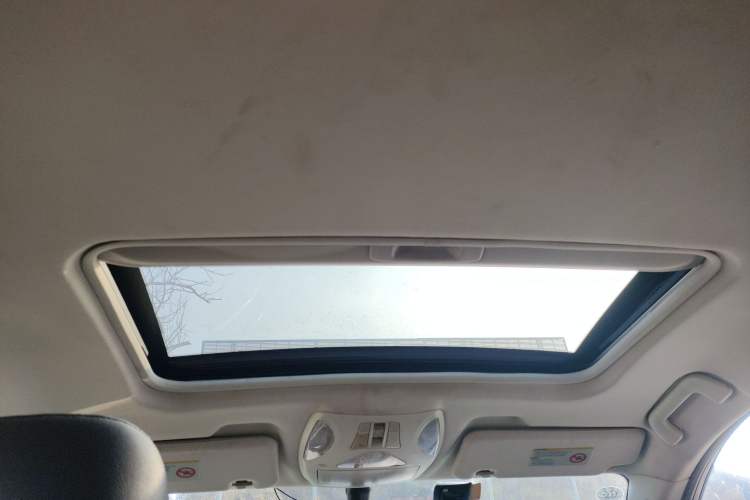 Used GAC Trumpchi GS5 2014 2.0L Automatic Two-Wheel Drive Anniversary Value Edition Headliner