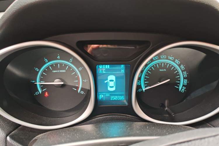 Used GAC Trumpchi GS5 2014 2.0L Automatic Two-Wheel Drive Anniversary Value Edition Instrument Cluster
