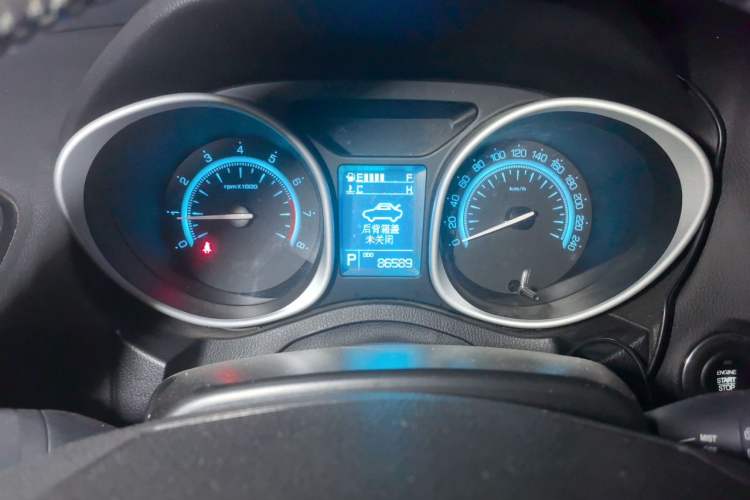 Used GAC Trumpchi GS5 2014 2.0L Automatic Two-Wheel Drive Anniversary Value Edition Instrument Cluster