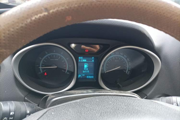 Used GAC Trumpchi GS5 2014 2.0L Automatic Two-Wheel Drive Deluxe Edition Instrument Cluster