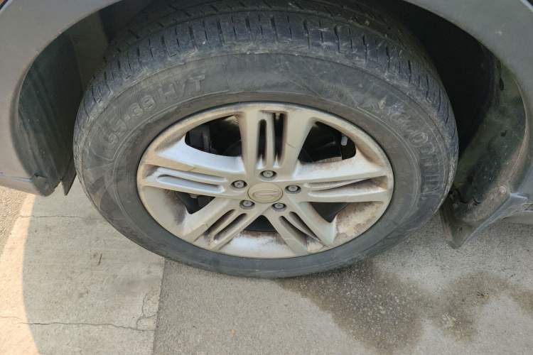 Used GAC Trumpchi GS5 2014 2.0L Automatic Two-Wheel Drive Anniversary Value Edition Left Front Wheel Hub