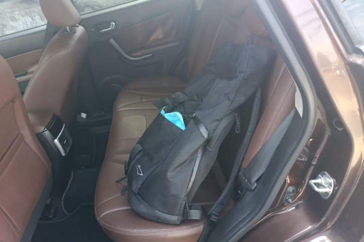 Used GAC Trumpchi GS5 2014 1.8T Automatic Two-Wheel Drive Supreme Edition Left Rear Seat