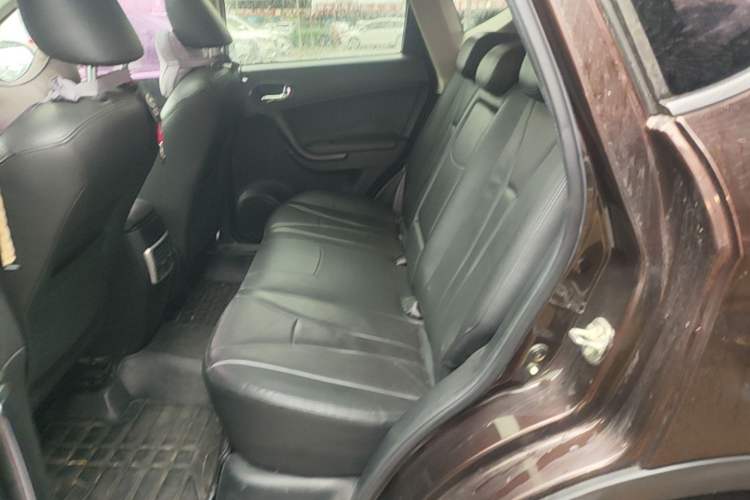 Used GAC Trumpchi GS5 2014 2.0L Automatic Two-Wheel Drive Anniversary Value Edition Left Rear Seat