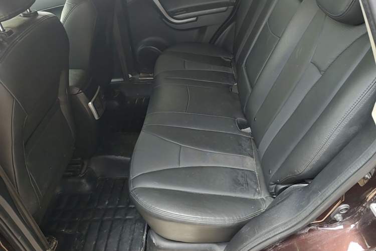 Used GAC Trumpchi GS5 2014 2.0L Automatic Two-Wheel Drive Anniversary Value Edition Left Rear Seat