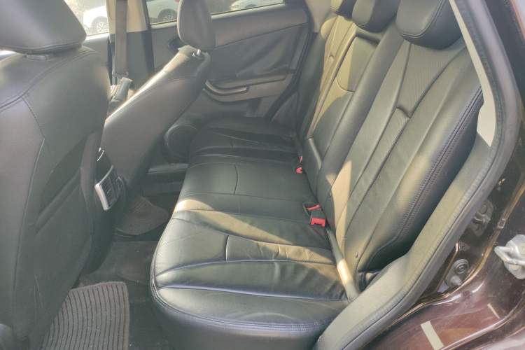 Used GAC Trumpchi GS5 2014 2.0L Automatic Two-Wheel Drive Anniversary Value Edition Left Rear Seat