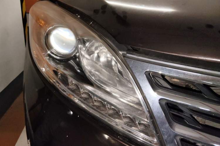 Used GAC Trumpchi GS5 2014 2.0L Automatic Two-Wheel Drive Anniversary Value Edition Right Front Headlight