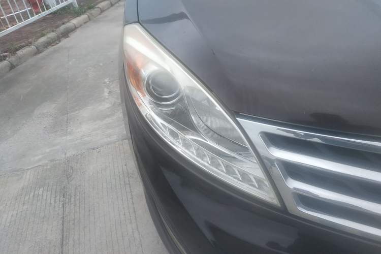 Used GAC Trumpchi GS5 2014 2.0L Automatic Two-Wheel Drive Anniversary Value Edition Right Front Headlight