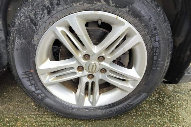 Used GAC Trumpchi GS5 2014 2.0L Automatic Two-Wheel Drive Anniversary Value Edition Right Front Wheel Hub