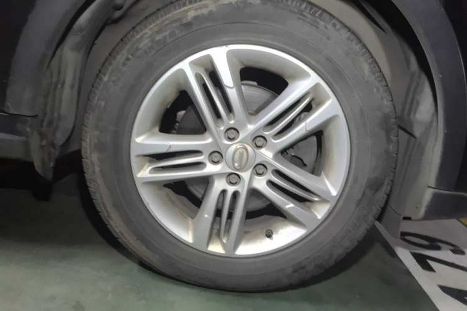 Used GAC Trumpchi GS5 2014 2.0L Automatic Two-Wheel Drive Anniversary Value Edition Right Front Wheel Hub